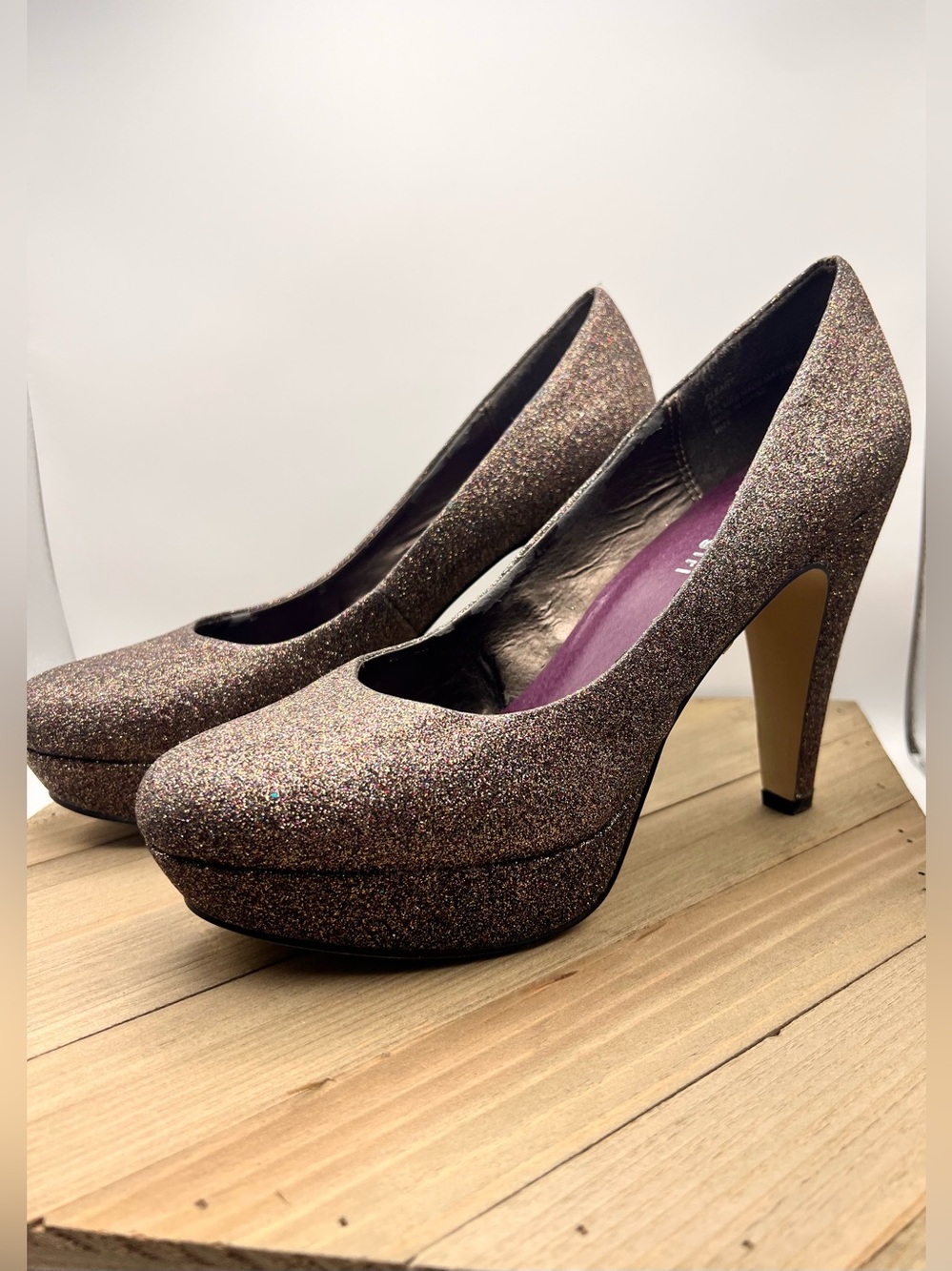 Madden Girl Cleary Glitter Platform Pumps Purple Insole Multi Color Size 8.5